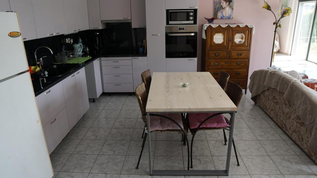 Romanos Patras Studio Dış mekan fotoğraf